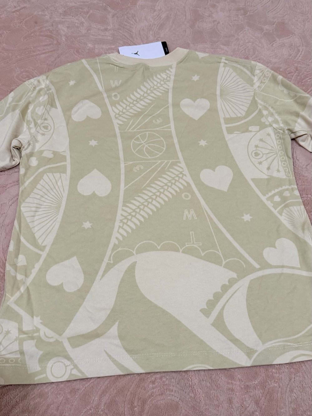 Jordan Short-Sleeve Graphic Tee in Light Olive and Cream
